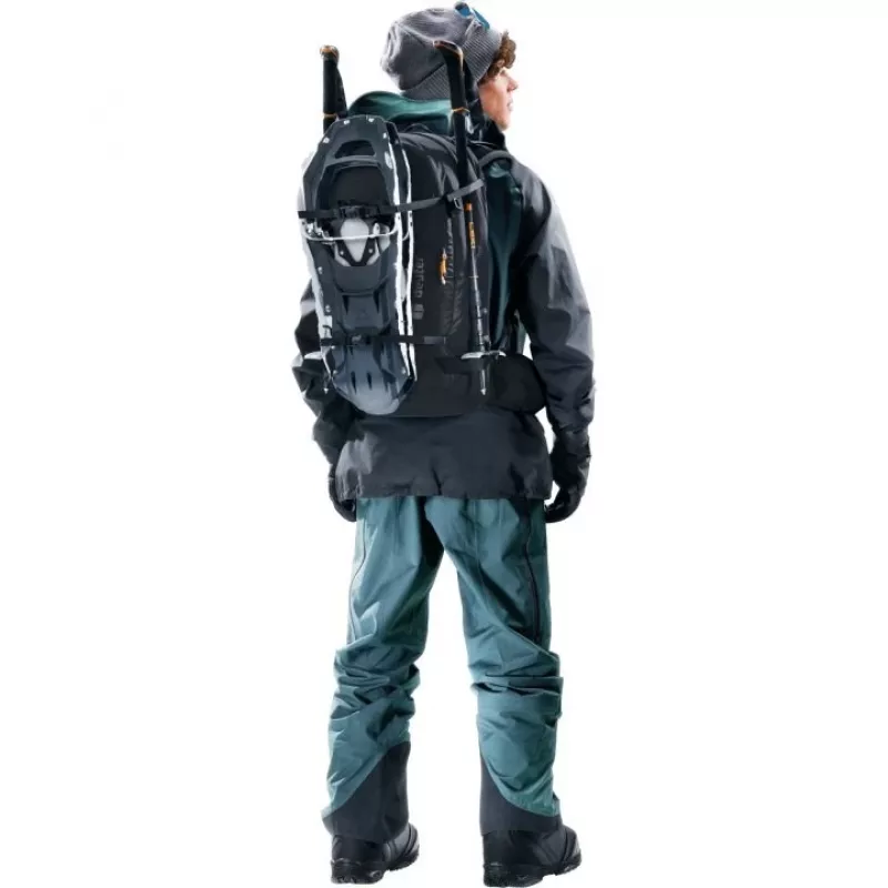 Seljakott DEUTER Freerider Pro 34+ — tehniline freeride-suusamatkade seljakott, 34 l, must, kiivrihoidik, puusavöö