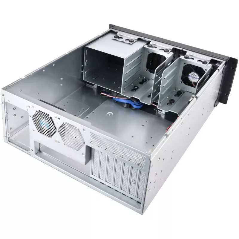 Silverstone RM400 Rack Must, Hall