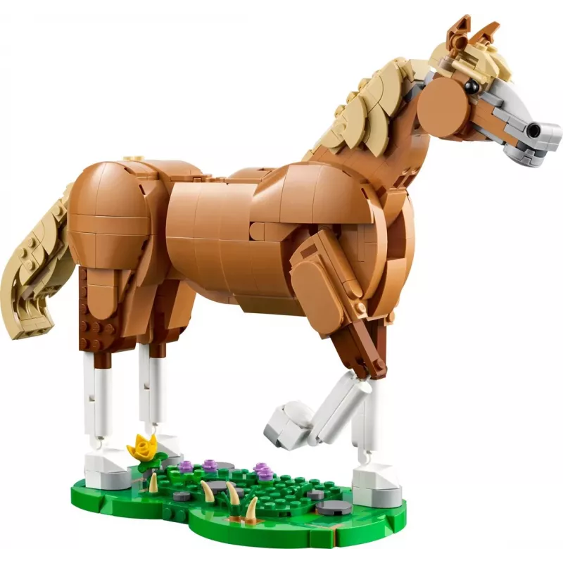 Ehitusmänguasi LEGO Creator 3-in-1 Magnificent Steed 31166 — 685 osa, alates 9. eluaastast, mudeli suurus 80×240×230 mm