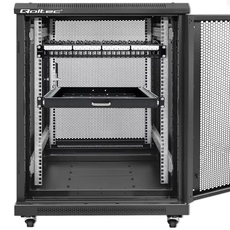 Qoltec 54516 19-tollise serverikapi paigutuspaneel, 24 porti, 1U, UTP, must