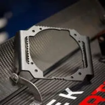 Asetek SimSports Front Mount for Podium Brackets - must, 70 mm poldiring