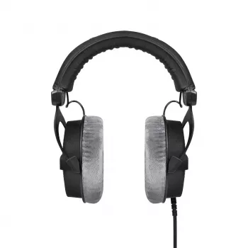 Stuudiokõrvaklapid Beyerdynamic DT 990 PRO 250 Ω — suletud, ümberkõrva, juhtmega, 3 m kaabel, 96 dB, 5–35 kHz