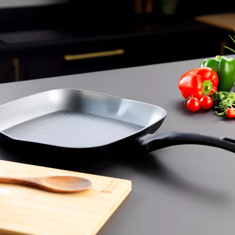 Grillpann Russell Hobbs RH01861EU7 28 cm Crystaltech – mittenakkuva keedupinnaga, lame grillpann