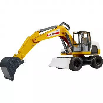 Ekskavaator BRUDER 03413 Soovitatav vanus 2 aastat Materjal ABS