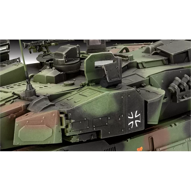 Plastikmudel REVELL Leopard 2A7A1 tanki sõjaväekomplekt (mõõtkava pole määratud)