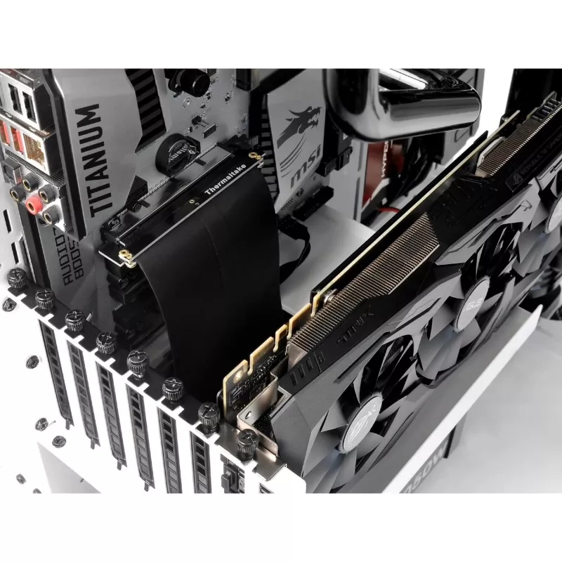 Thermaltake AC-053-CN1OTN-C1 internal toitekaabel 0.2 m