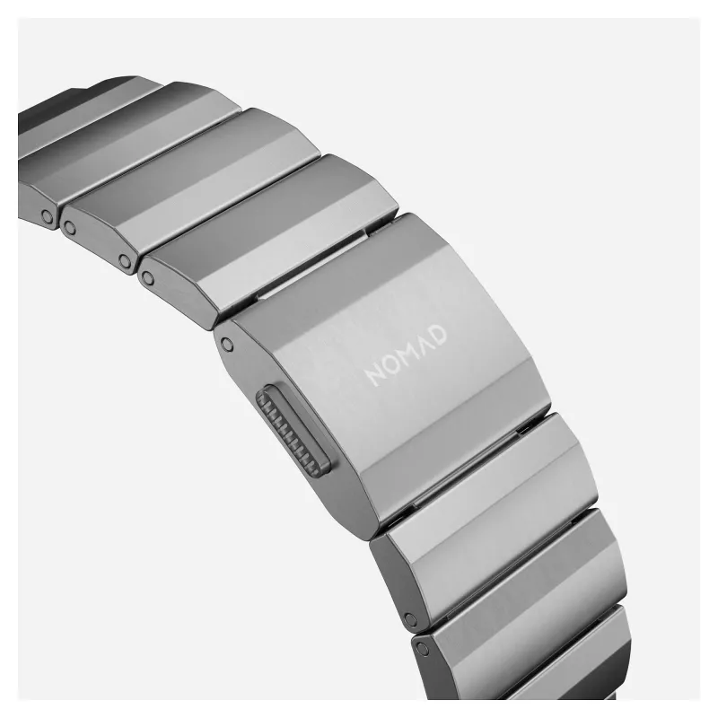 NOMAD Titanium Band for Apple Watch 46mm/49mm Hõbedane