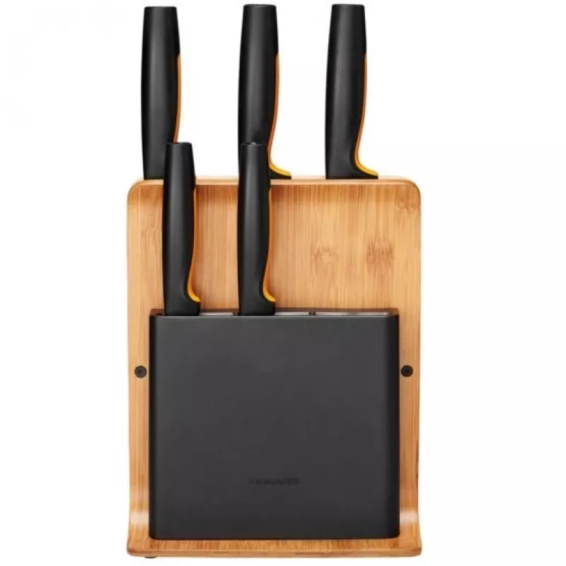 Pilu noablokk Fiskars 1057552 — puidust ristkülikukujuline noaplokk 5 piluga, roostevaba teras, max noa pikkus 21,3 cm