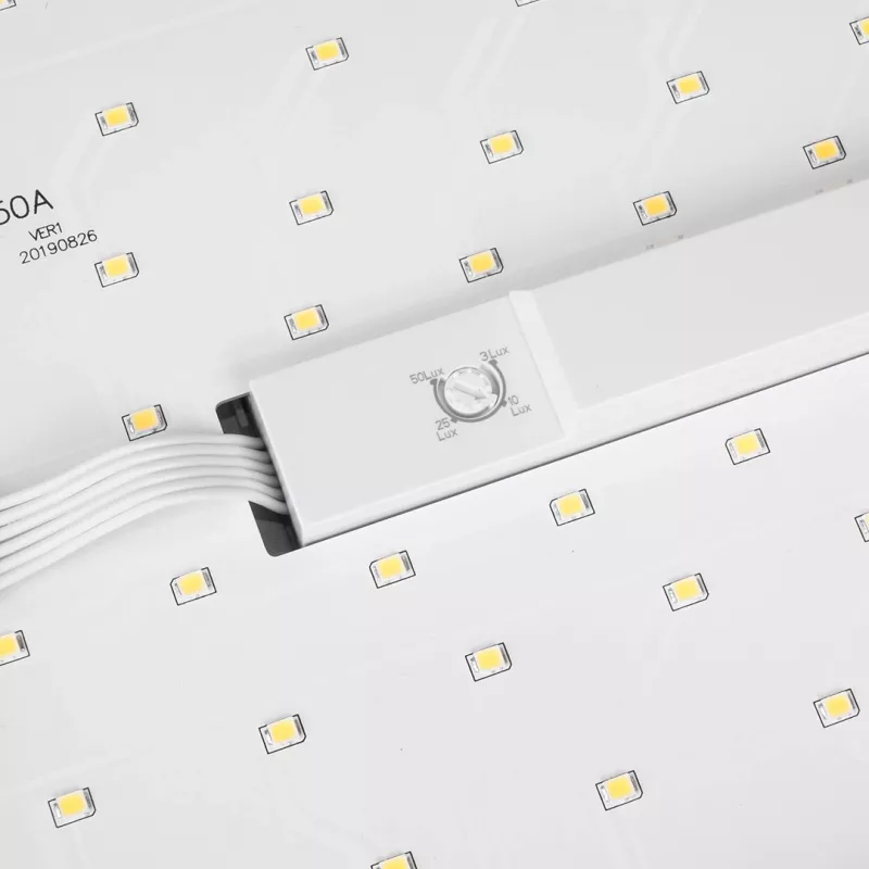 LED-lauavalgusti MACLEAN MCE292W liikumisanduriga, 950 lm, valge