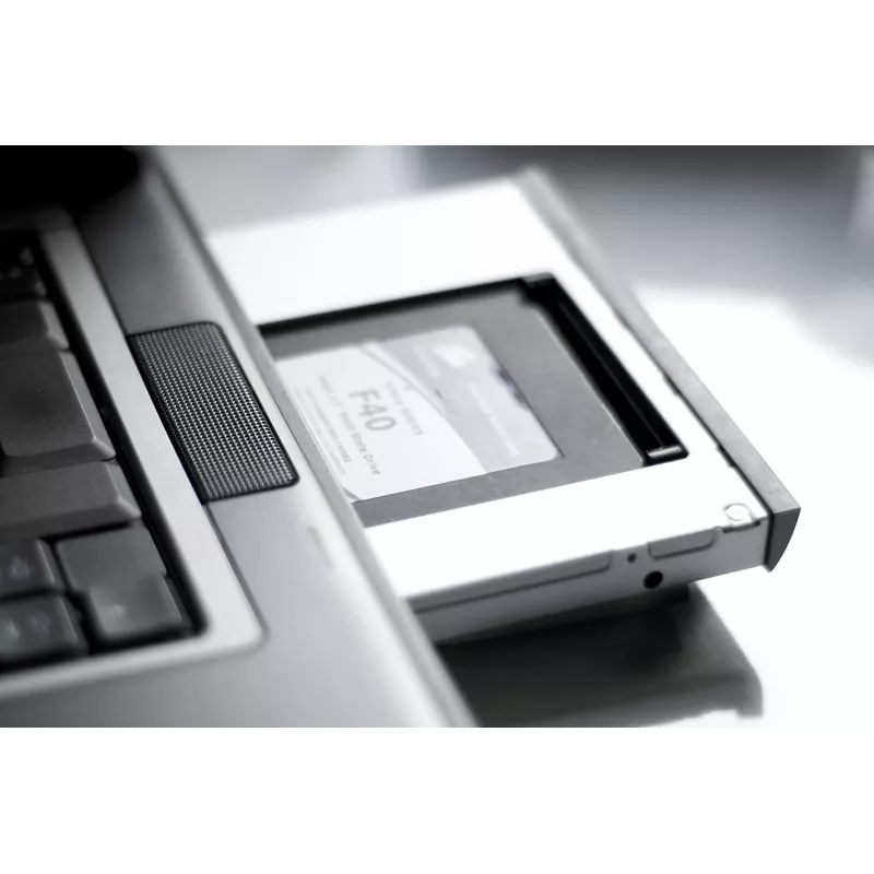Paigaldusraam SSD / HDD CD / DVD / Blu-ray SATA to SATA III 12.7mm
