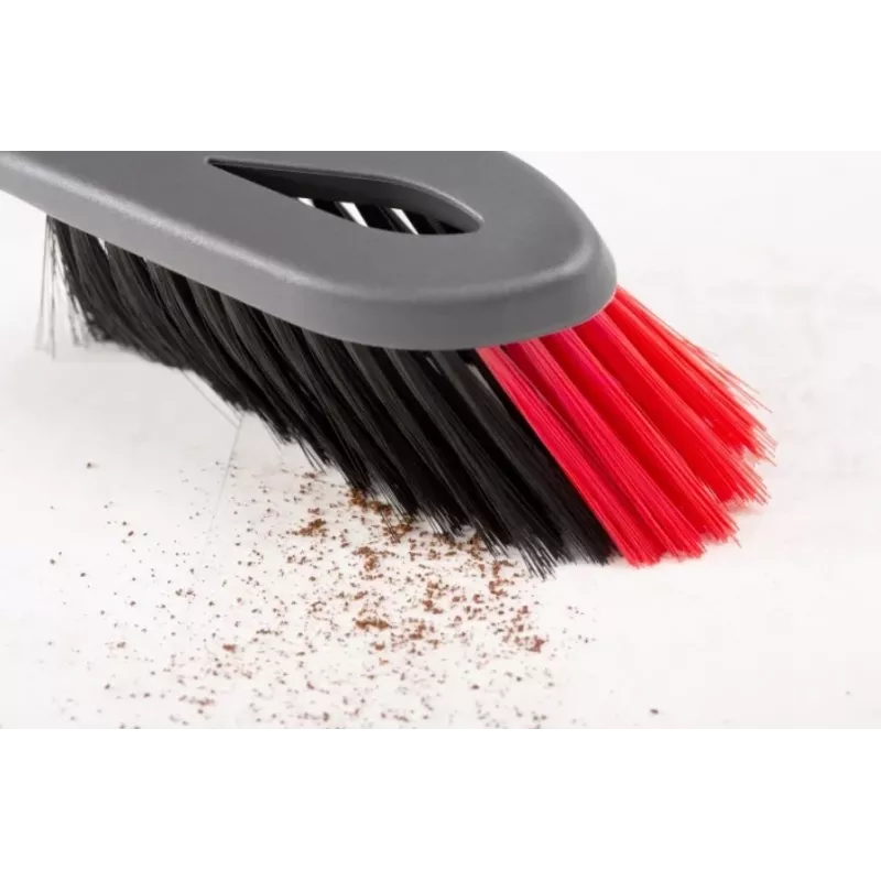 Pühkimiskühvli ja harja komplekt VILEDA 141742 — tehnopolümeerist kühvel, plastist käepide, pehmed/kõvad harjased, must, riputusaas