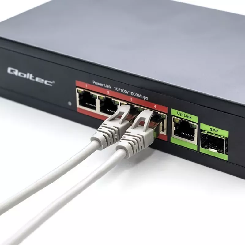 Ethernet PoE-lüliti QOLTEC 52296 — 4x RJ45 PoE-porti, 1x RJ45 üleslink