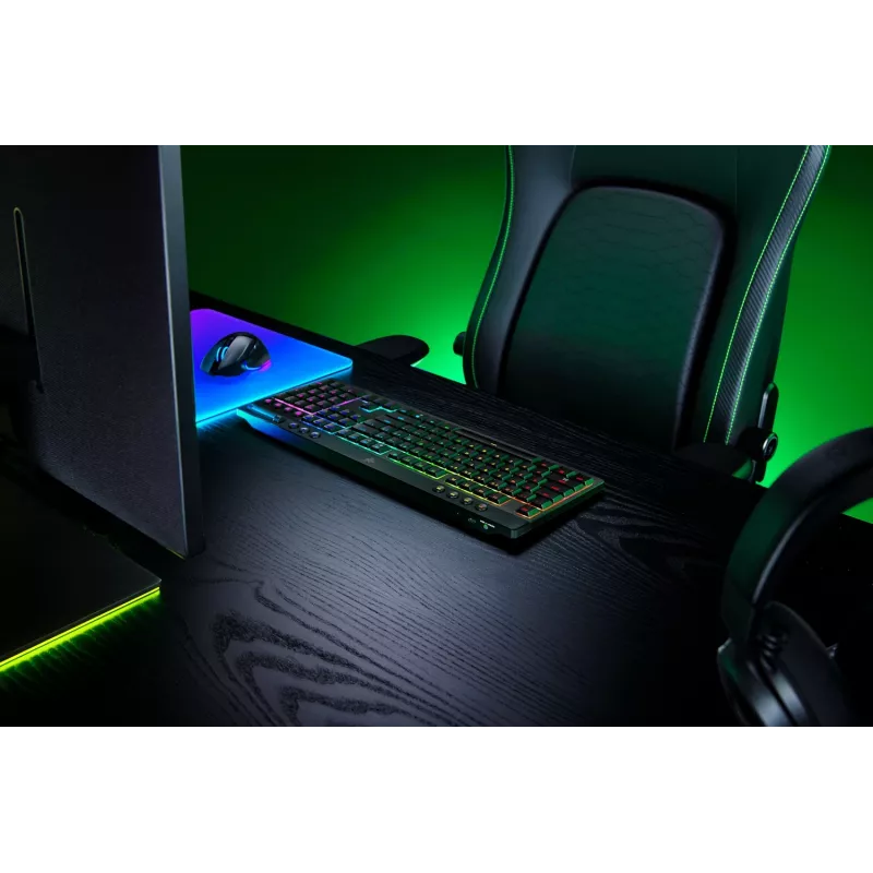 Razer MustWidow V4 Low-Profile HyperSpeed klaviatuur mänguritele USB RF juhtmevaba Bluetooth QWERTY US International must