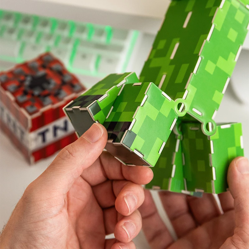 Ehituskomplekt Paladone Minecraft Creeper – kokkupandav Creeperi kujundikomplekt