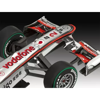 REVELL plastikmudel McLaren Mercedes MP4-25 Lewis Hamilton — 1:24 mõõtkavas komplekt