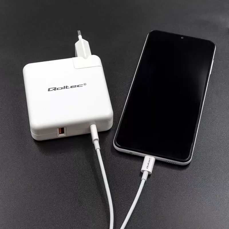 Qoltec GaN laadija FAST 108W | 5-20V | 3-4.7A | USB C | Valge