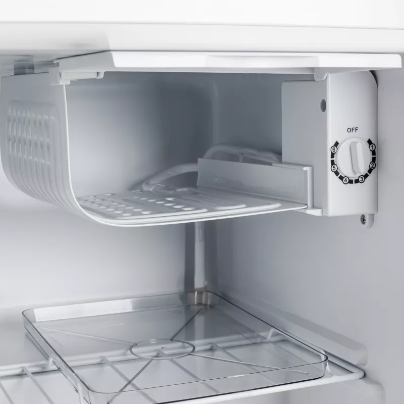 Adleri külmik | AD 8096 | Energiatõhususe klass E | Eraldiseisev | Sahverkülmik | Kõrgus 51 cm | Külmiku netomaht 45 L | 39 dB | Valge