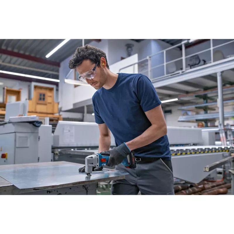 Bosch GSC 18V-16 E jõulõikur 3200 l/min 700 W