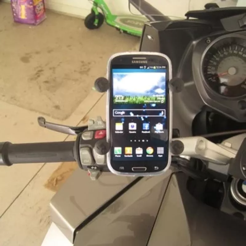 RAM Mounts X-Grip telefonihoidik juhtraua U-poldi alusega