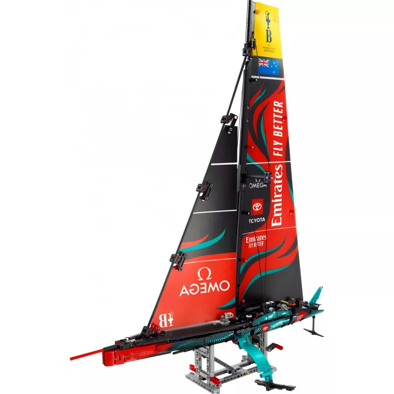LEGO TECHNIC 42174 Emirates Team uus Zealand AC75 Yacht