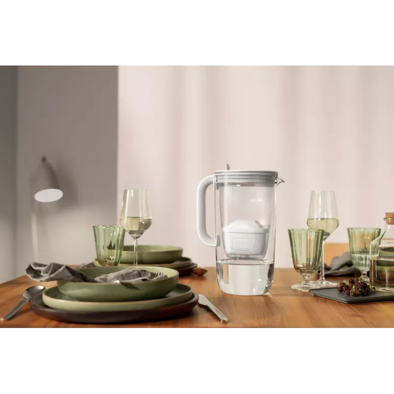 Veefiltrikann BRITA Glass+1 Maxtra Pro hall, 2,4 L kogumaht / 1,5 L filtreeritud, Maxtra Pro PP filter