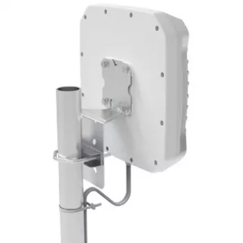 Poynting antenn A-XPOL-0002-V3-01 5G LTE Flat-MIMO, 11 dBi võimendus, kahepoolselt polariseeritud