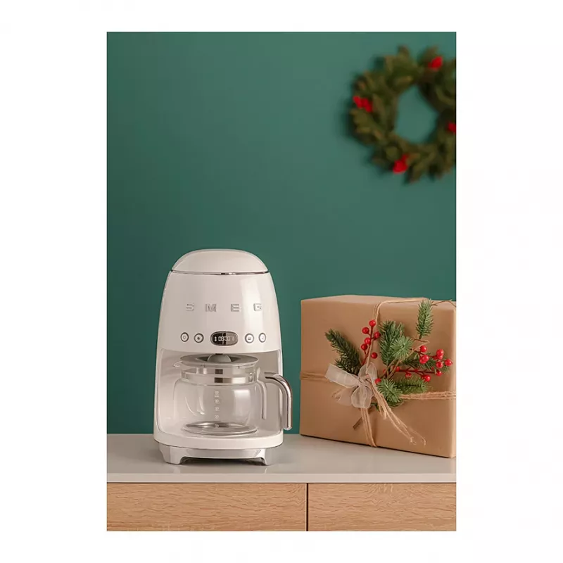 Smeg 50's Style DCF02CREU kohvimasin 1,25 liitrit kreemjas