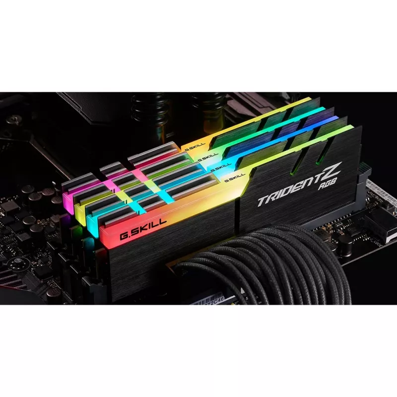 DIMM 32 GB DDR4-3600 (4x 8 GB) Quad-Kit, mälu must, F4-3600C16Q-32GTZRC, Trident Z RGB, INTEL XMP