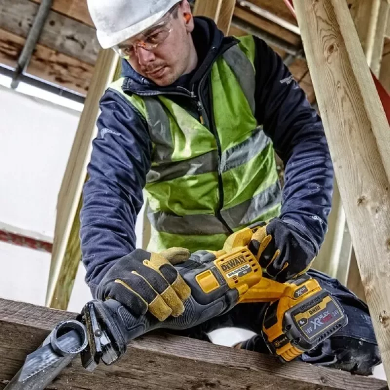 DeWALT DCS389X2-QW saag 3000 spm Must, Kollane