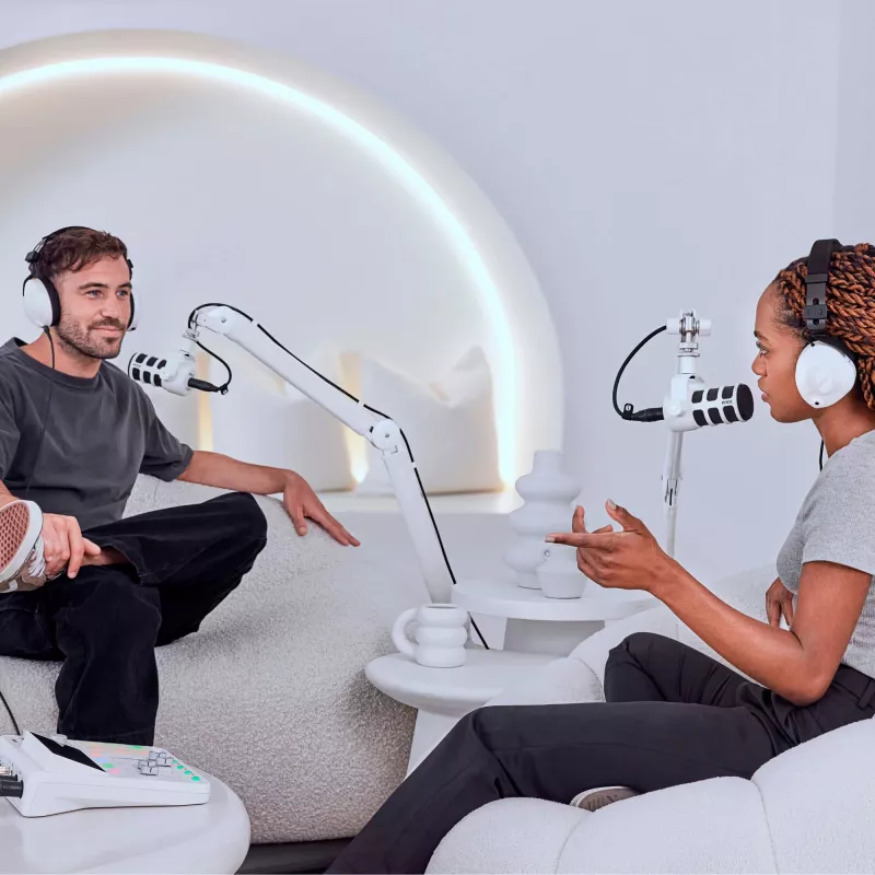 Mikrofoni noolevars RØDE PSA1 Valge — reguleeritav stuudiokinnitus, 840 mm kõrgus, pöördkinnitus, kaablihaldus