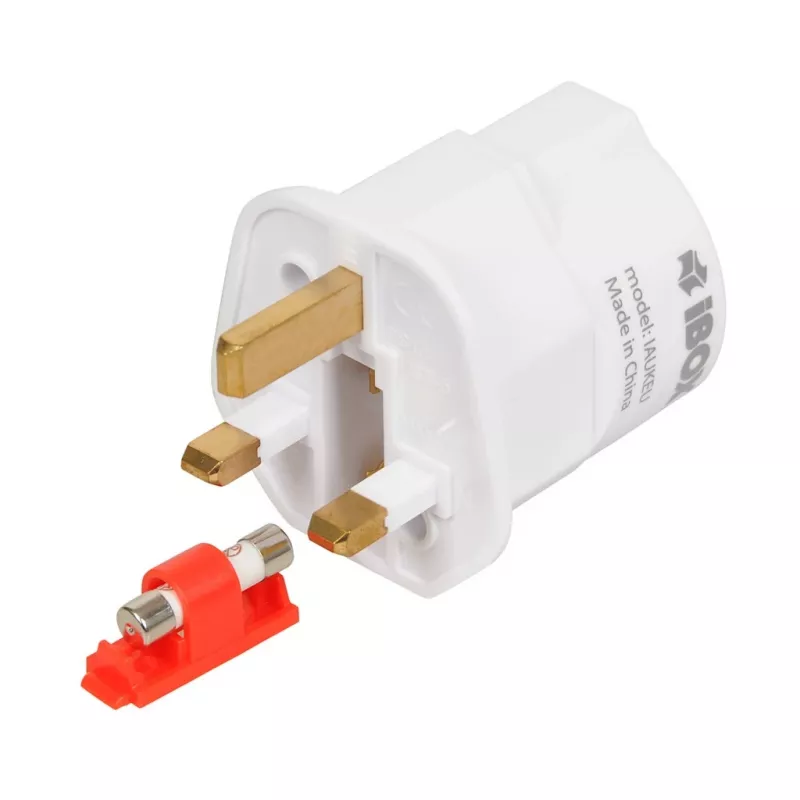 Toiteadapter IBOX iaukeu vahetatavate UK (tüüp G) ja EL-i (tüüp E) pistikutega, 100–240V 50/60Hz, 7,5 A, valge