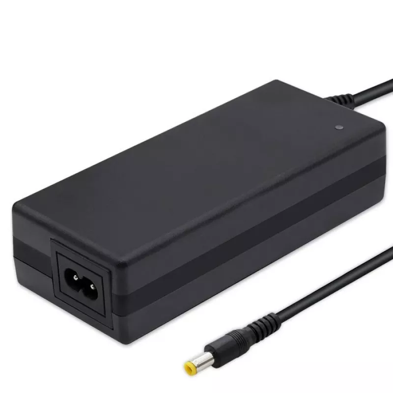 Qoltec 50761 Laadija e-jalgratta akudele 36V | 42V | 2A | 5,5*2,5