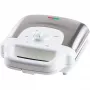 Vahvliraud Domo DO9222W 2 vahvlit 900 W must valge