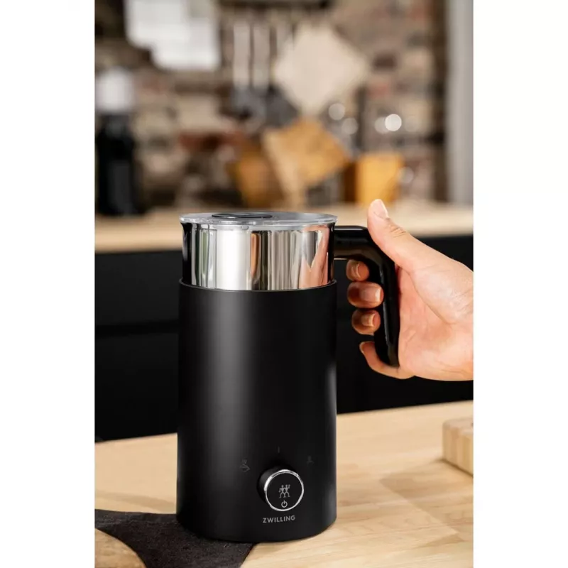 Zwilling Enfinigy piimavahustaja – must