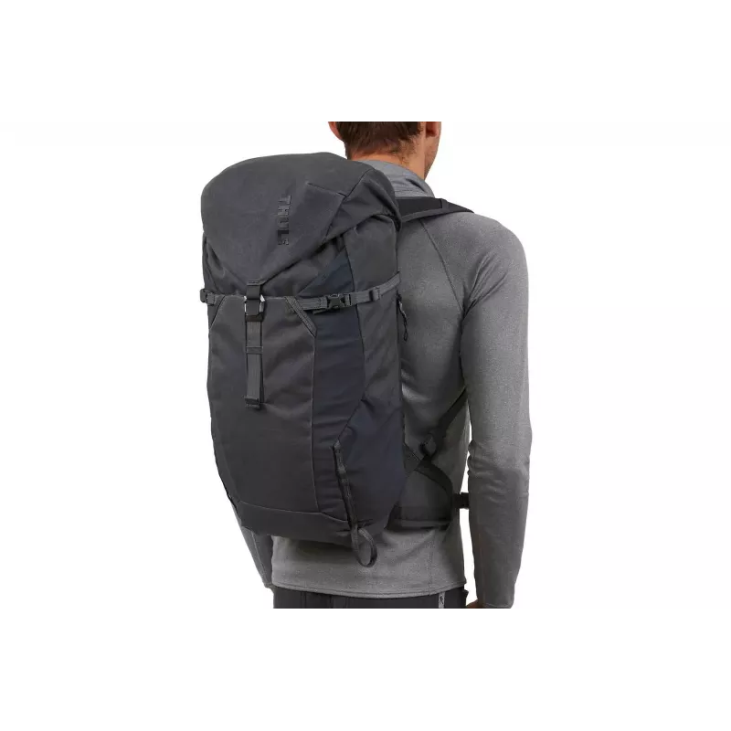 Thule 4130 AllTrail X 25L matkaseljakott Obsidian