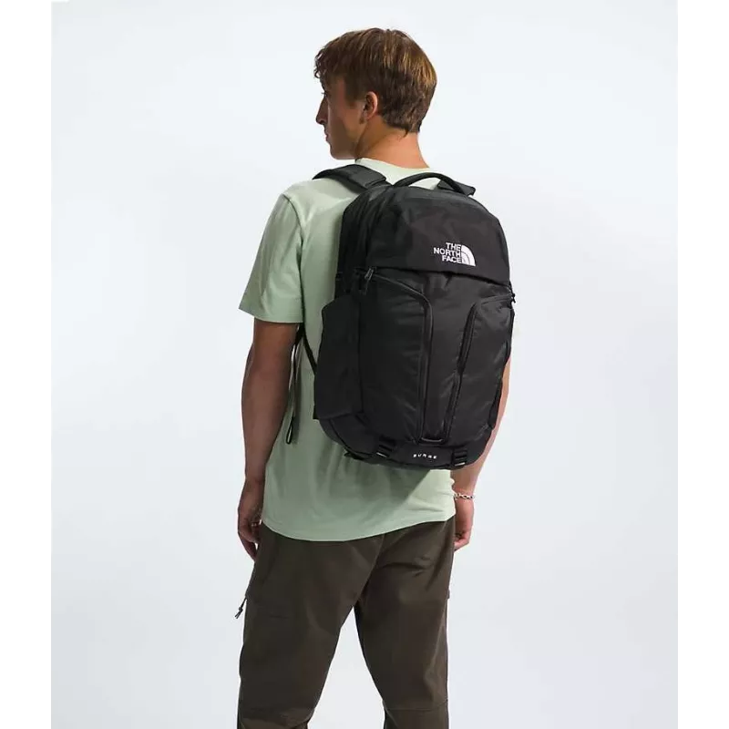 Linna seljakott The North Face Surge - tnf must/tnf must
