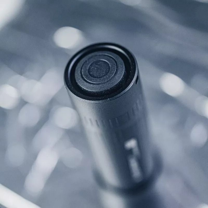 Ledlenser P7 must käeshoitav LED-taskulamp