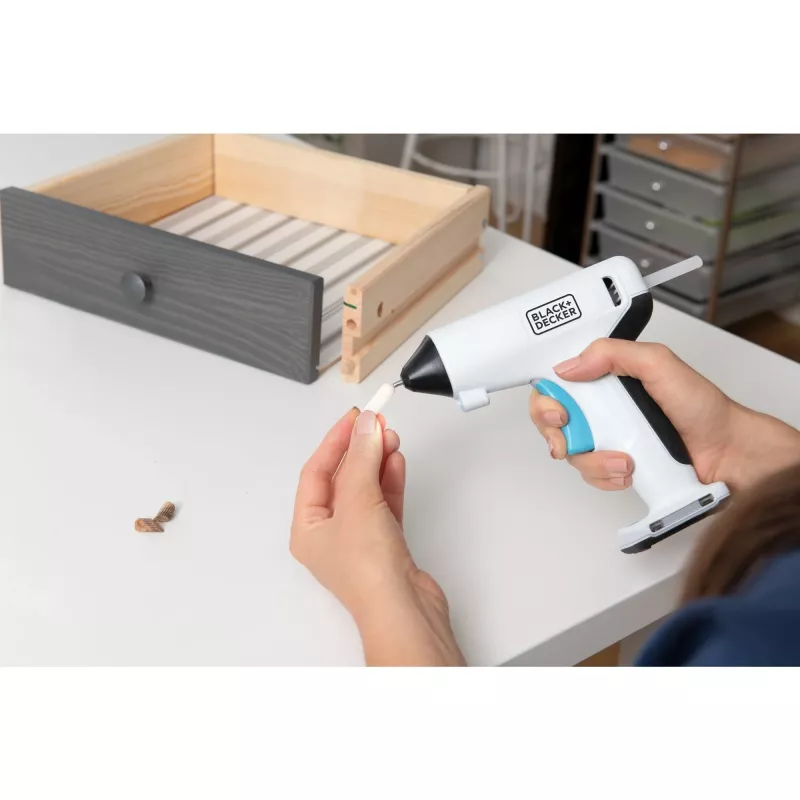 Must+Decker BCGL115-XJ kuumliimipüstol 3,6 V laetav aku USB-C laadimiskaabel 1 (BCGL115-XJ)