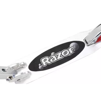 Kick scooter Razor A5 Lux — alumiinium, 20 cm polüuretaanrattad, kokkupandav, kõrguse reguleerimisega, max koormus 100 kg, must