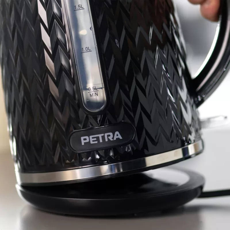 Elektriline veekeetja Petra 1.7L 2200W must