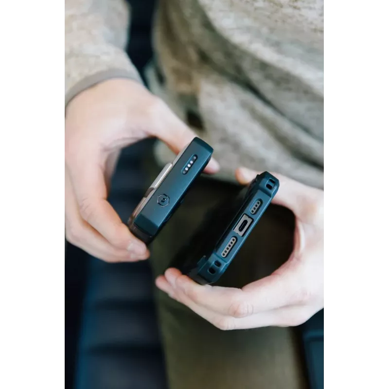 Urban Armor Gear 9B4411114036 akupank 10000 mAh Juhtmevaba laadimine Must, Titaan