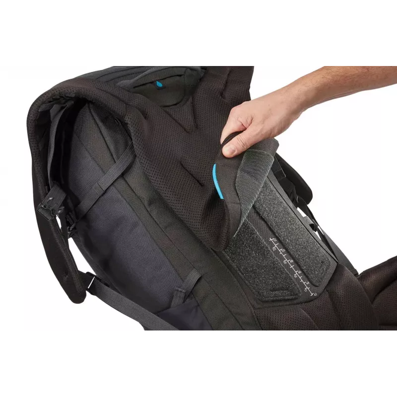 Thule 4133 AllTrail X 35L matkaseljakott Obsidian