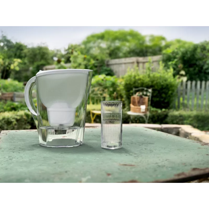 Veefiltri kann BRITA Marella XL 3,5 l mahutavusega ja 2 Maxtra+ Pro filtrikassetti