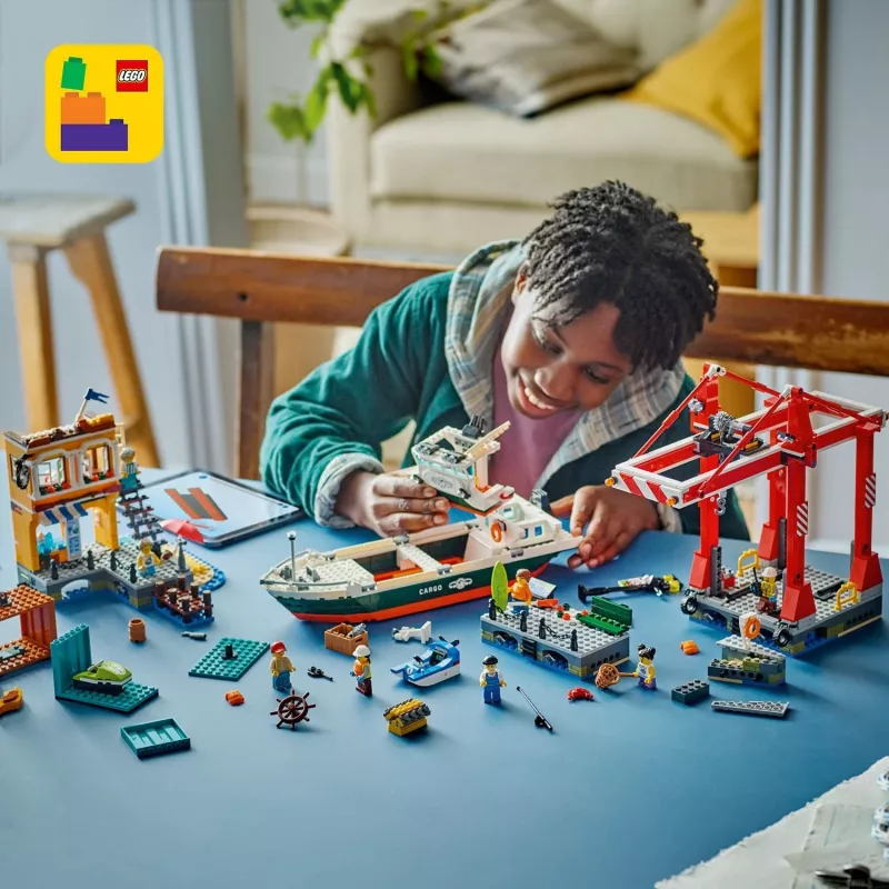 LEGO CITY 60422 Rannasadam ja kaubalaev