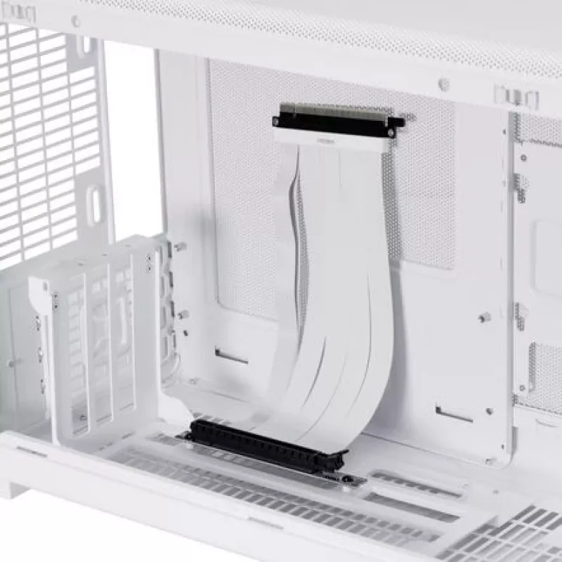 Mini Tower GPU komplekt Lian Li A3-1W kompaktne disain, mis toetab mitut GPU-d