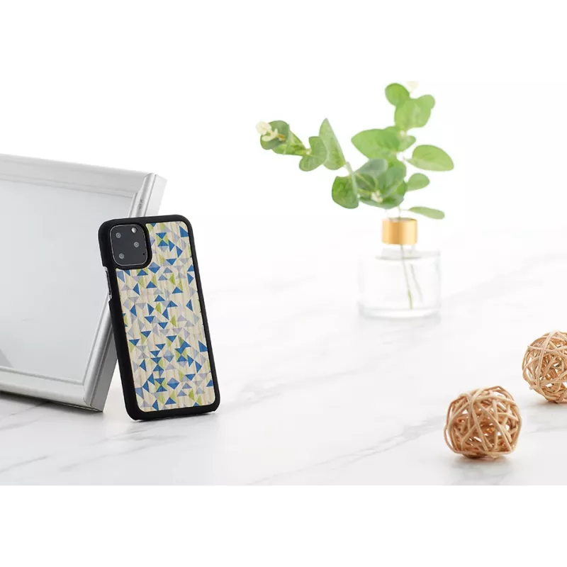 Nutitelefoni ümbris man and wood iPhone 11 Pro jaoks — sinine kolmnurk mustal taustal, kaitsev kõva kest