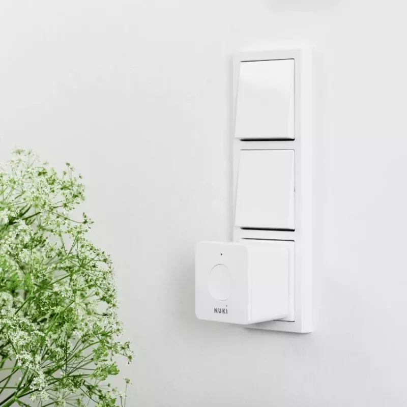 Juhtmevaba nutikodu signaalipikendaja NUKI Bridge — Bluetooth/Wi‑Fi, 230 V, ulatus kuni 10 m, 60×60×50 mm, valge