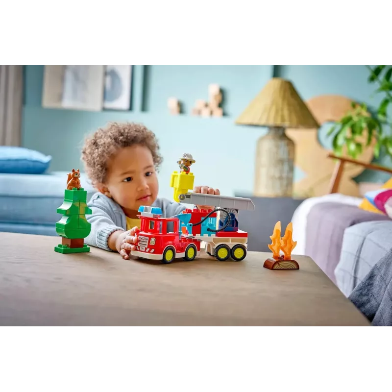 LEGO DUPLO 10473 Tuletõrjeauto vooliku ja tuletõrjujaga