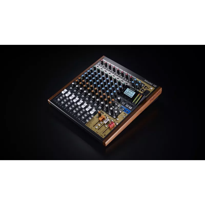 Mikser Tascam Model 12 — 12‑kanaliline analoog-/digitaalmikser, 24‑bitine, 48 kHz, USB‑C, SD-kaart, Bluetooth 5.0