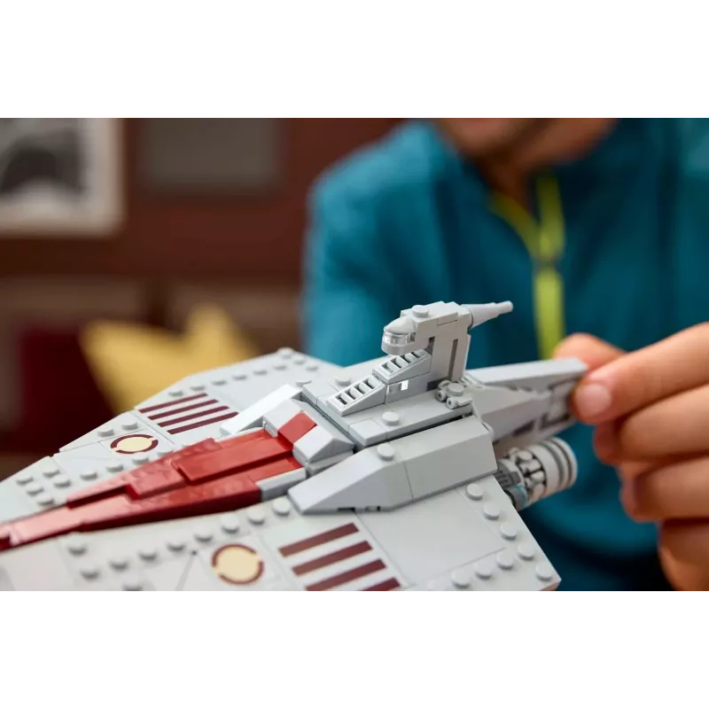 LEGO Star Wars Acclamator-klassi ründelaev komplekt 75404 — ehituskomplekt, 450 tükki, väljapanekumudel 130×150×230 mm